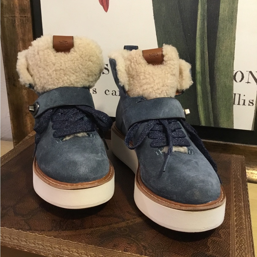 COACH URBAN HIKER ANKLE BOOT - Picture 6 of 9